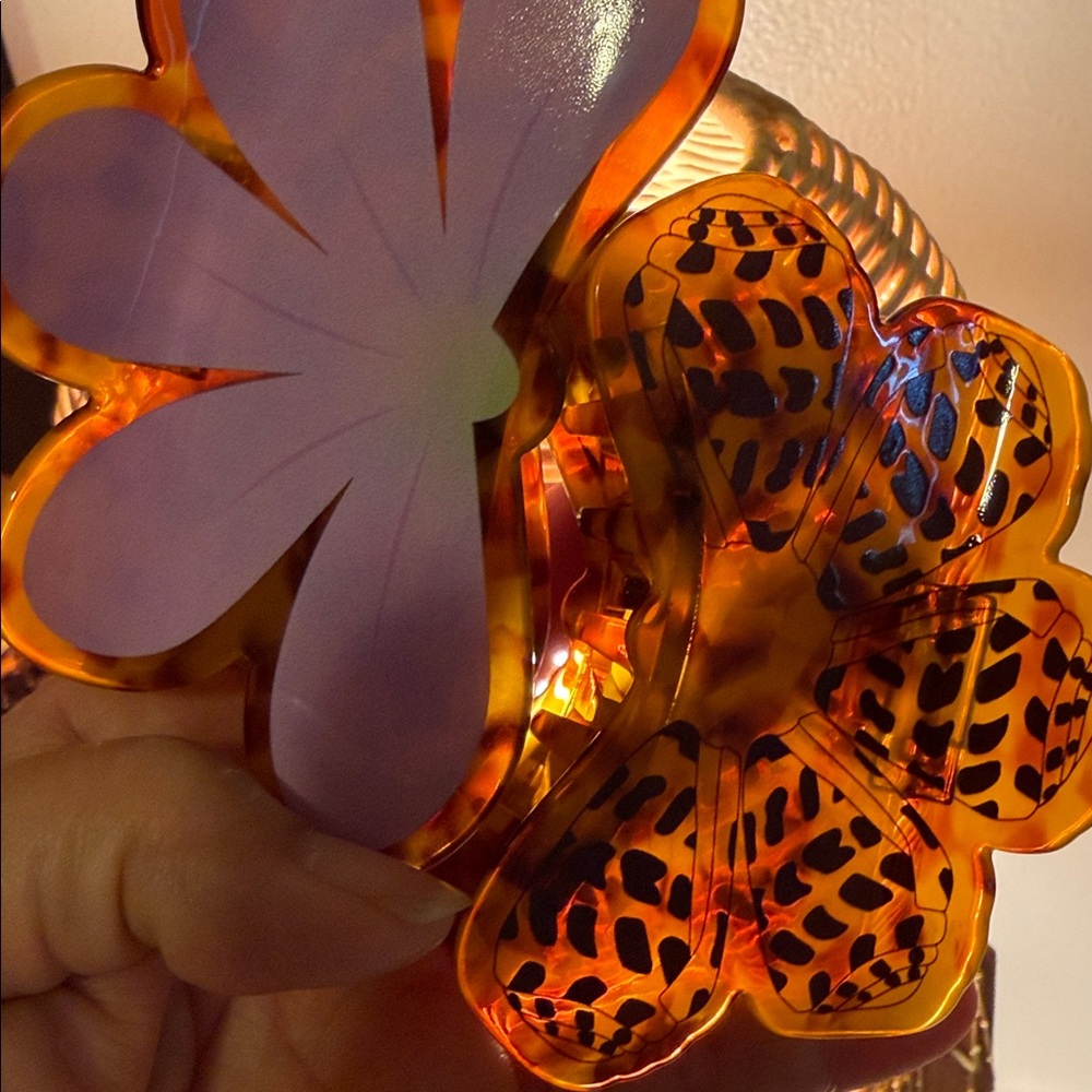Tortoise shell claw clips set of 2, Hebrew Shell and Naupaka flower design